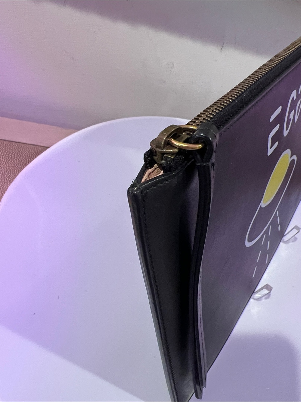 Gucci Black Calfskin Leather Egg Pouch Clutch UFO Design with COA - Picture 17 of 17